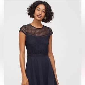 H&M Elegant Navy Lace capped sleeved cocktail dress in size medium new with tags